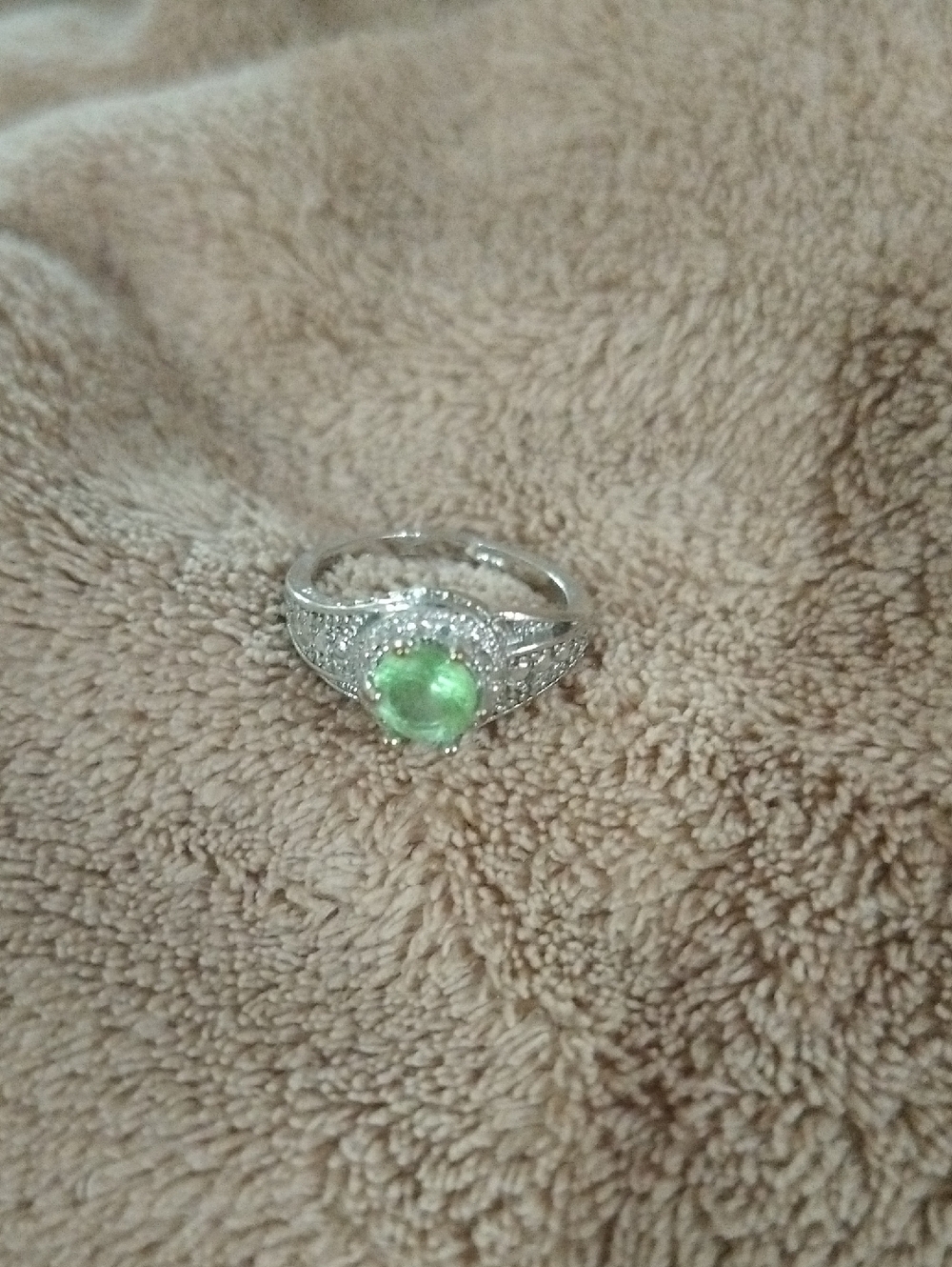Women's Silver Ring with Green Gemstone Size 8